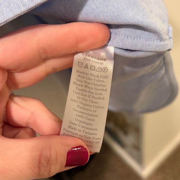 Everlane The Boxy Oxford Organic Cotton Button Down Shirt - Picture 5 of 8